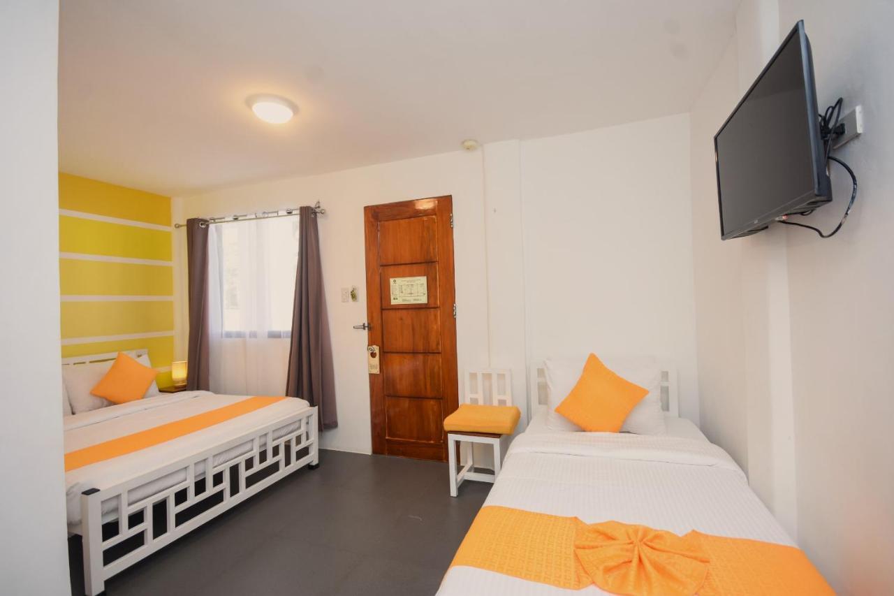 8 Colors Beach House Resort Boracay Exterior foto