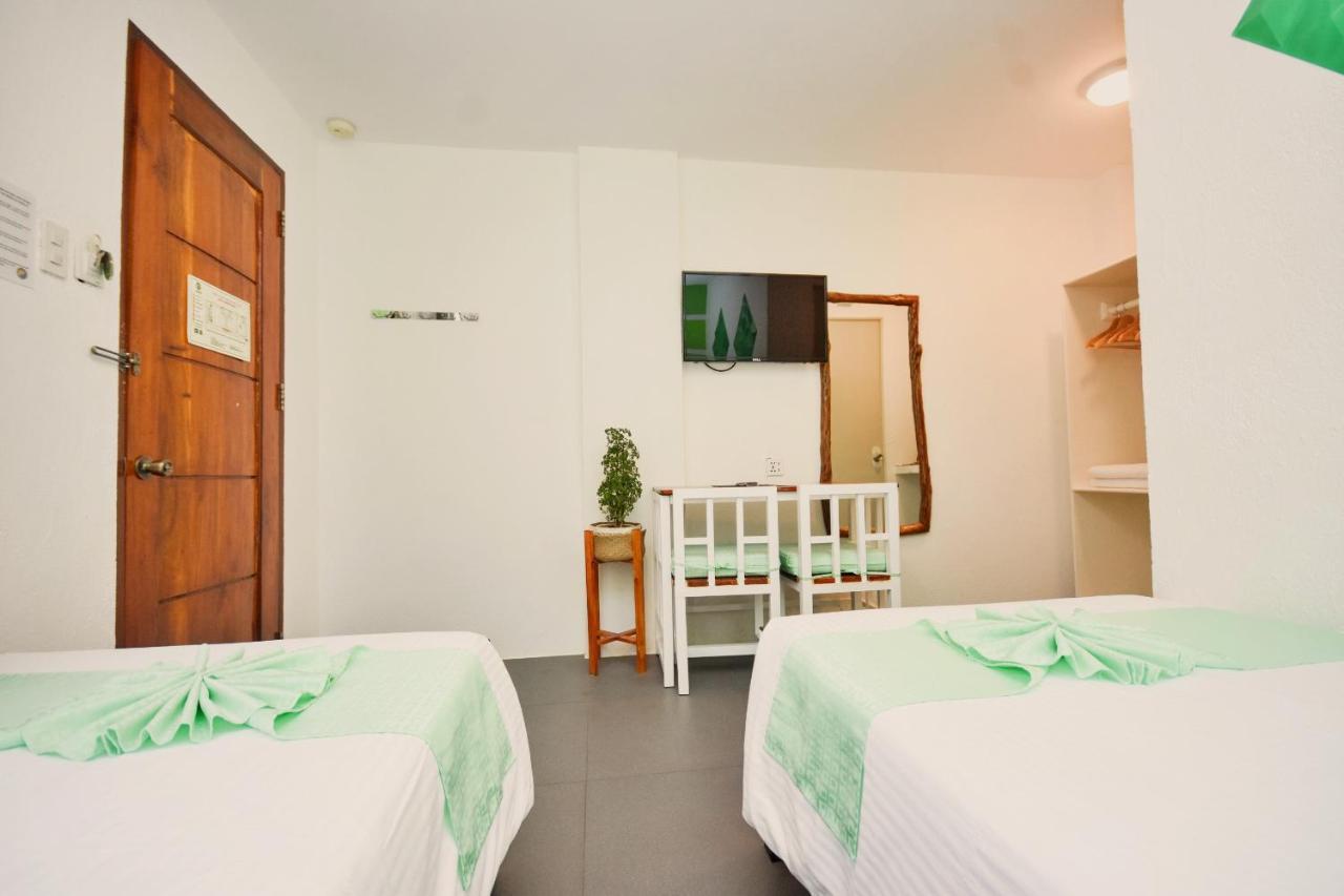 8 Colors Beach House Resort Boracay Exterior foto