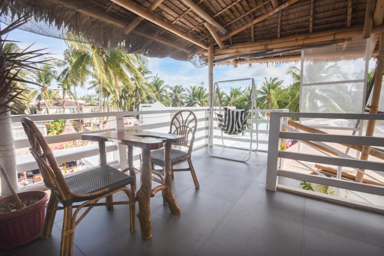 8 Colors Beach House Resort Boracay Exterior foto